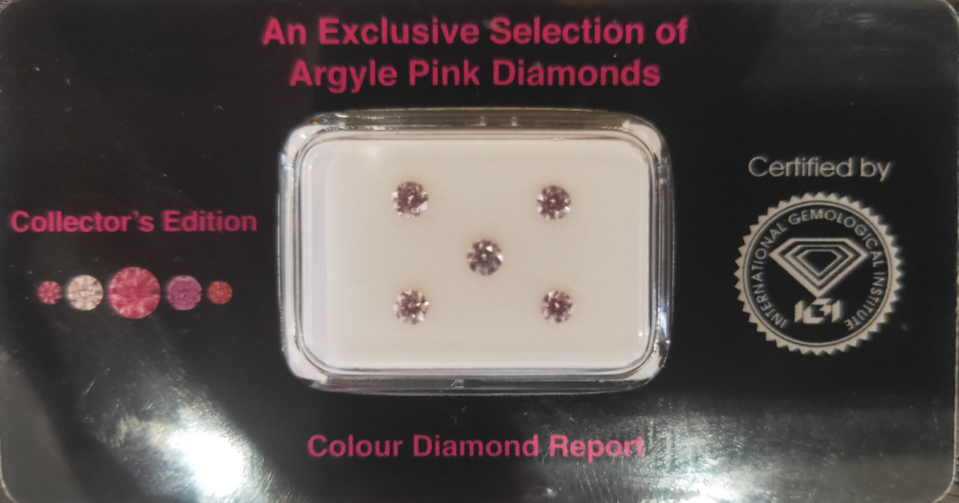 COLLECTORS EDITION ARGYLE ROUND DIAMONDS 5 =0.27CT TDW 5P EQ SI2-image